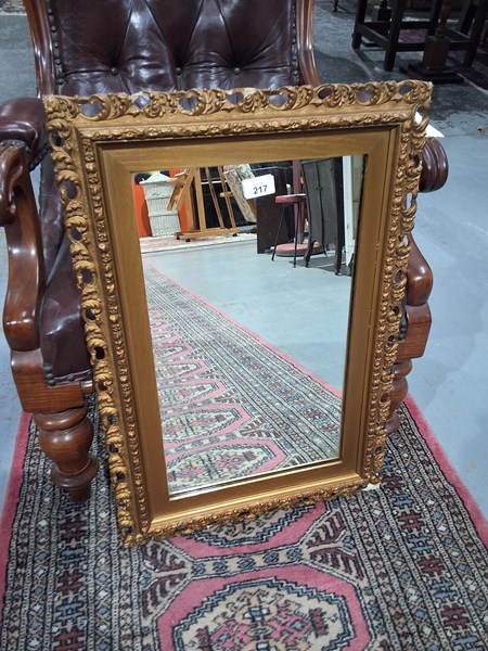 Lot 217 - WALL MIRROR