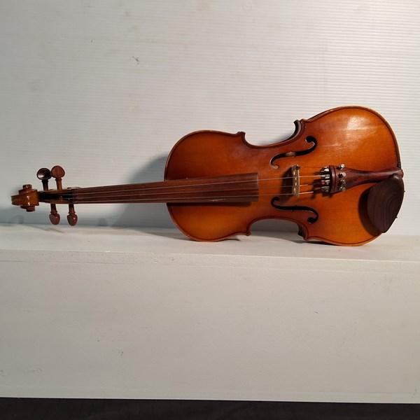 Lot 1367 - VIOLIN