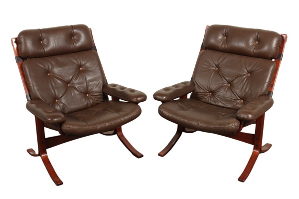 Lot 5 - PAIR OF LOUNGE CHAIRS