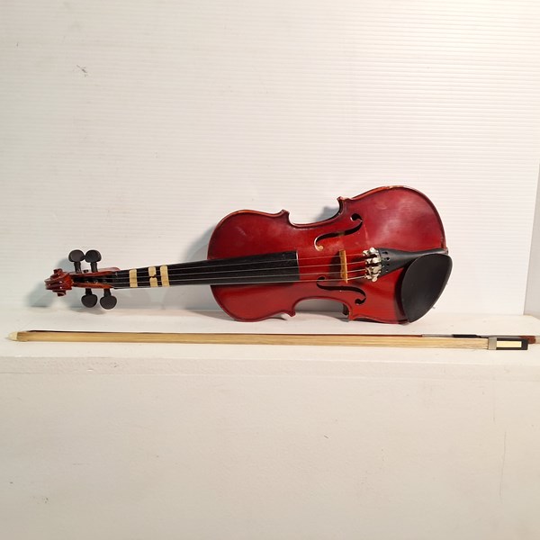 Lot 1407 - VIOLIN