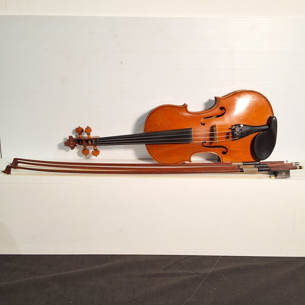 Lot 1356 - VIOLIN BY FRANCOIS BARBE