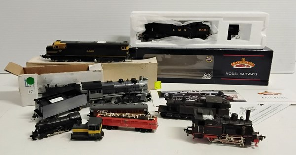 Lot 1194 - MODEL TRAINS