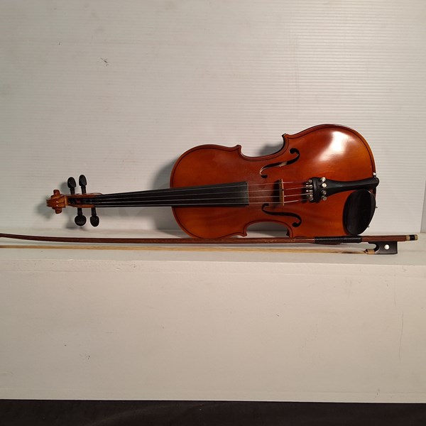 Lot 1397 - VIOLIN