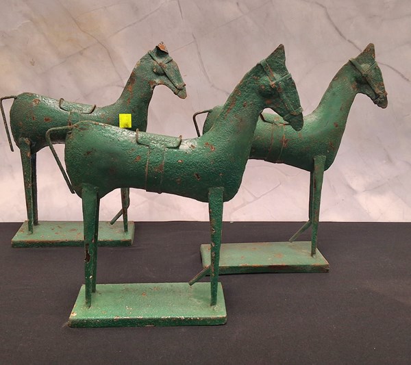 Lot 1202 - THREE HORSE FIGURES