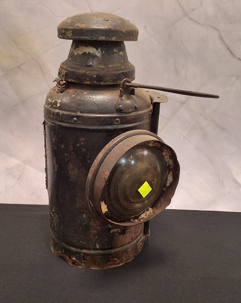 Lot 1261 - RAIL LAMP