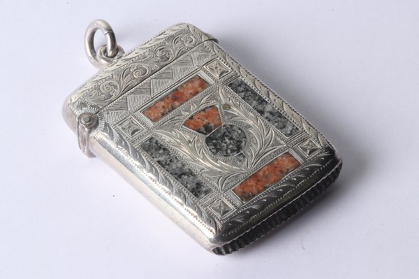 Lot 1051 - SILVER VESTA CASE