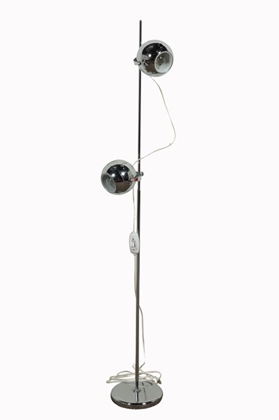 Lot 97 - EYEBALL READING LAMP