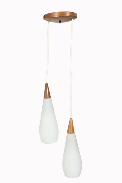 Lot 35 - HANGING PENDANT LIGHTS