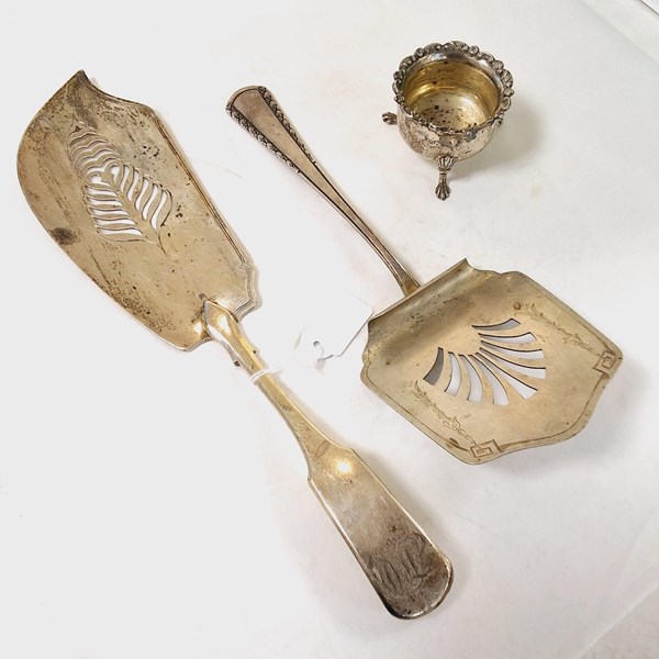 Lot 1064 - SILVER TABLEWARE