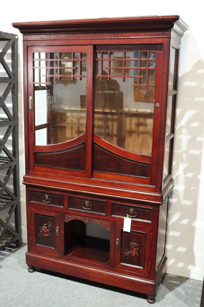 Lot 22 - CHINESE DISPLAY CABINET