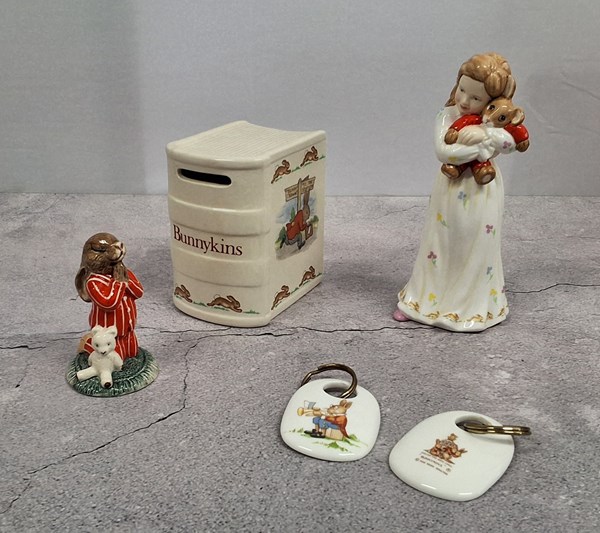 Lot 1305 - BUNNYKINS ORNAMENTS