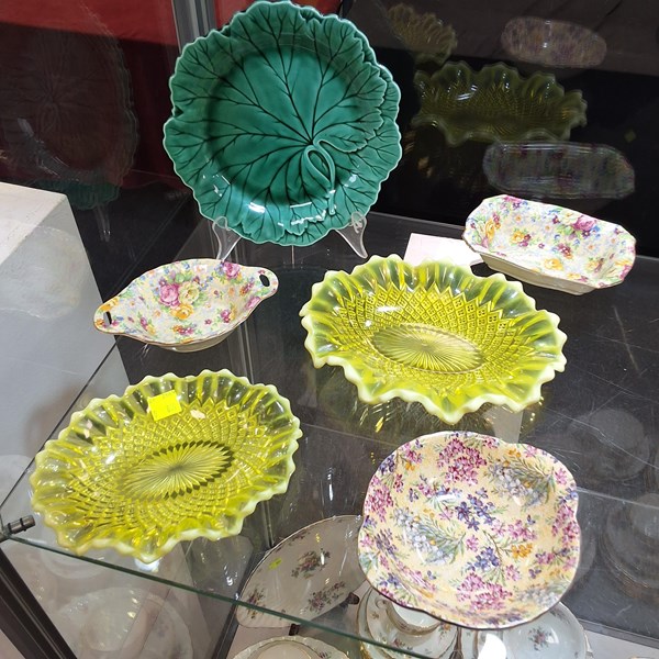 Lot 1178 - COLLECTABLE CHINA & GLASSWARE