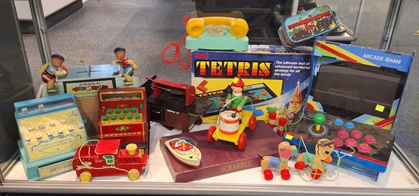 Lot 1347 - TOYS