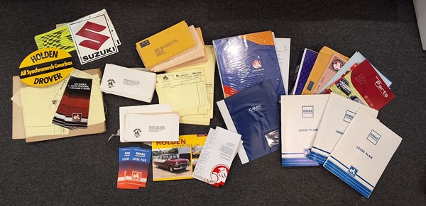 Lot 1222 - HOLDEN DEALERS EPHEMERA