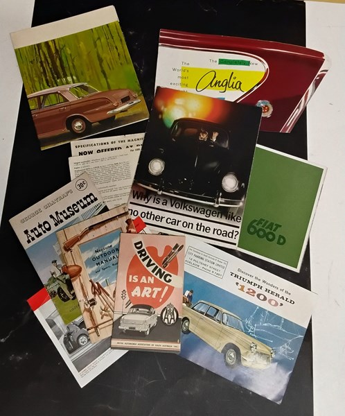 Lot 1124 - CAR SALES BROCHURES