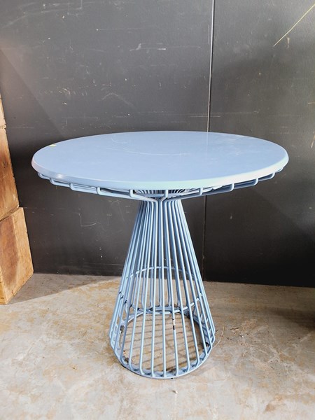 Lot 346 - JIL TABLE