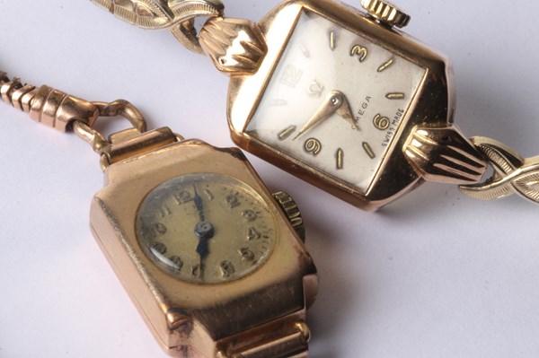 Lot 1028 - GOLD WATCHES