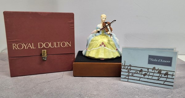 Lot 1166 - ROYAL DOULTON FIGURE