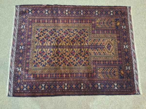 Lot 170 - RUG