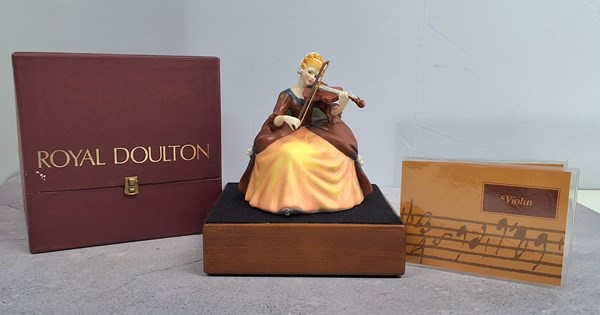 Lot 1162 - ROYAL DOULTON FIGURE