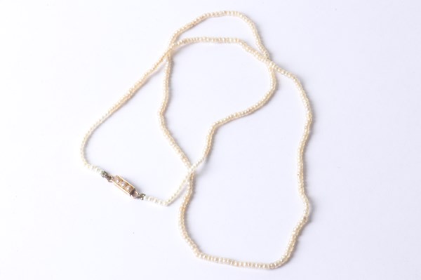 Lot 1010 - SEED PEARL NECKLACE