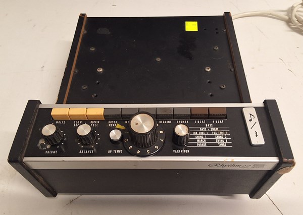 Lot 1191 - ROLAND SYNTHESIZER