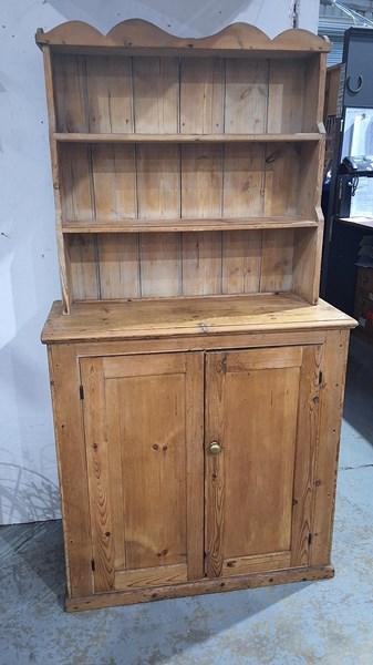 Lot 328 - PINE DRESSER