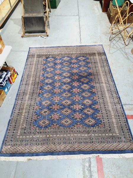 Lot 123 - RUG