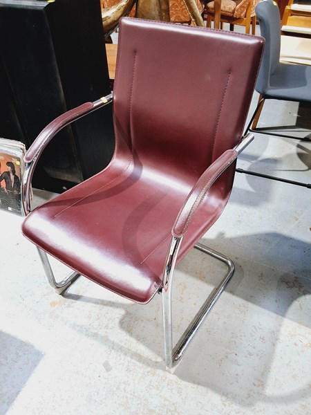 Lot 266 - CHAIR