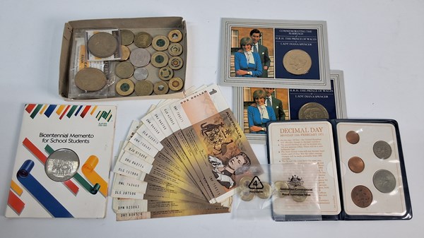 Lot 1069 - COINS