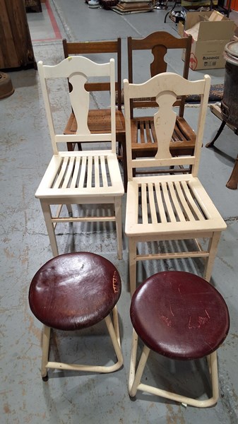 Lot 189 - CHAIRS AND STOOLS