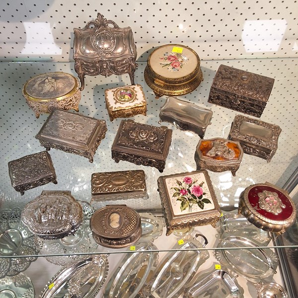 Lot 1245 - JEWELLERY BOXES