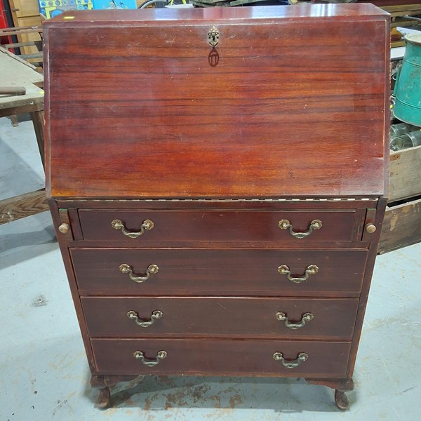 Lot 255 - WRITING BUREAU