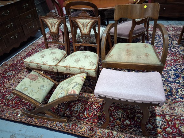 Lot 131 - CHAIR LOT