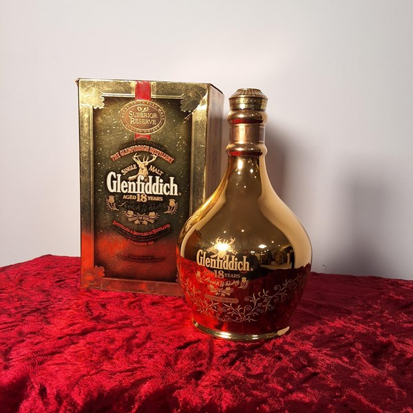 Lot 105 - GLENFIDDICH SUPERIOR RESERVE 18yo