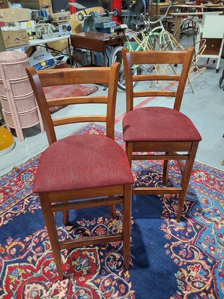 Lot 282 - BARSTOOLS