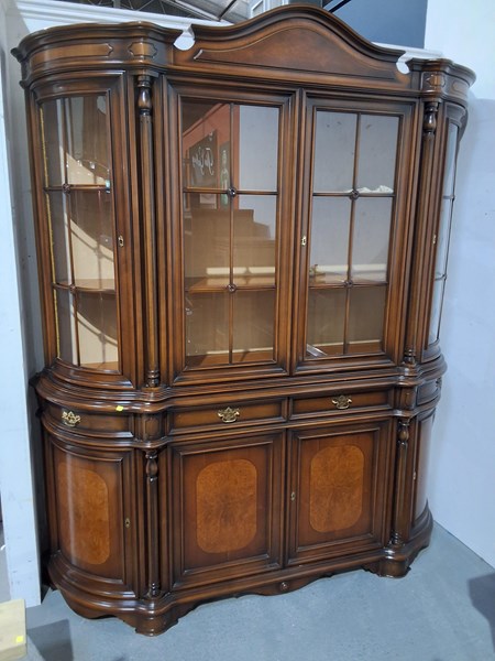 Lot 265 - WALL UNIT