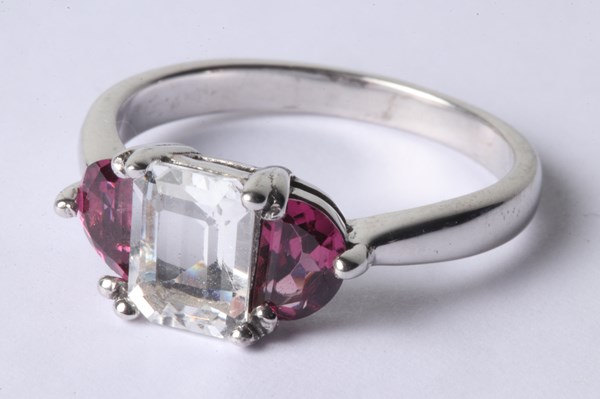 Lot 1037 - SILVER TOPAZ RING