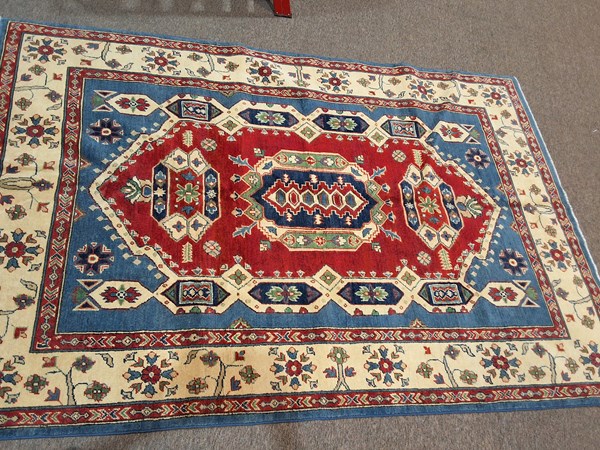 Lot 351 - RUG