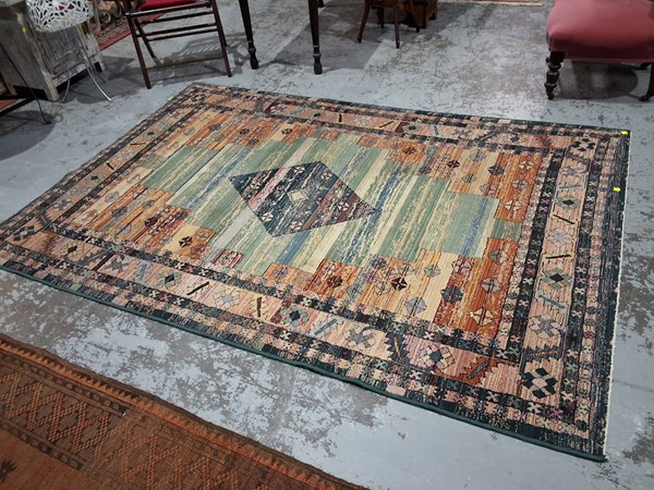 Lot 110 - RUG