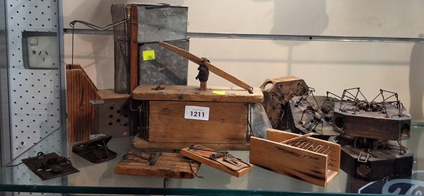 Lot 1211 - RODENT TRAPS