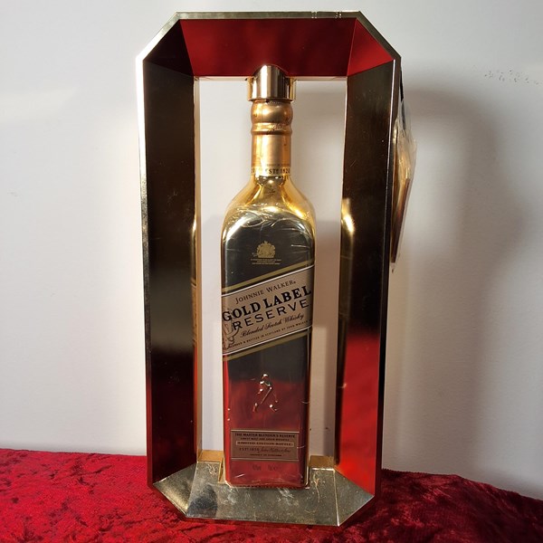 Lot 6 - JOHNNIE WALKER GOLD LABEL RESERVE