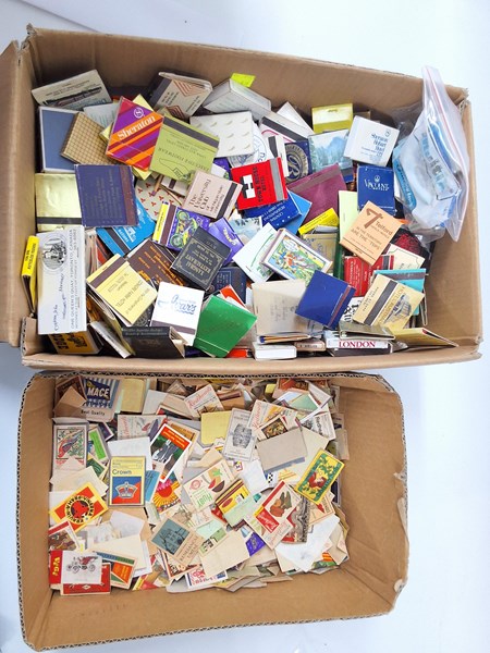 Lot 1295 - MATCHBOOK COLLECTION