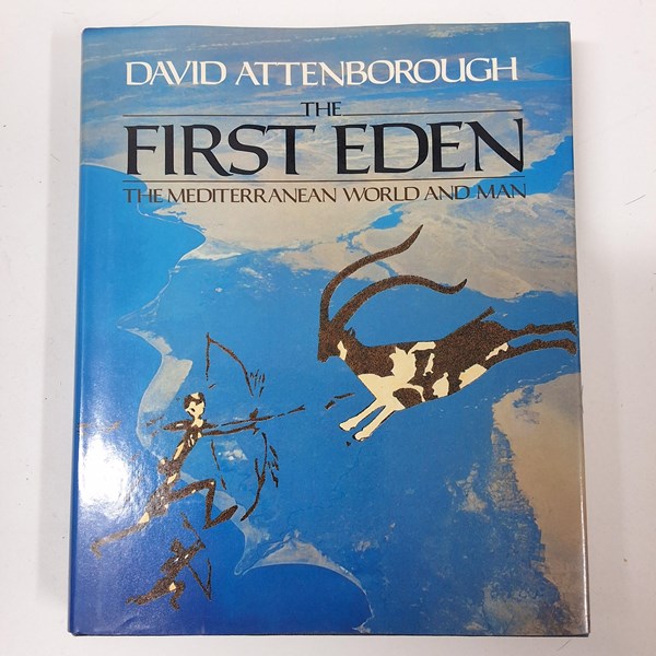 Lot 1157 - SIGNED DAVID ATTENBOROUGH BOOK