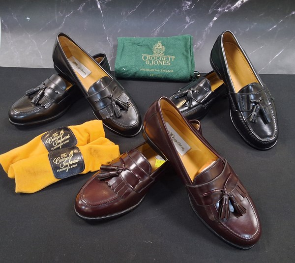 Lot 1161 - LEATHER LOAFERS