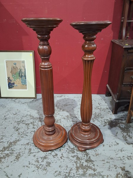 Lot 105 - PEDESTALS