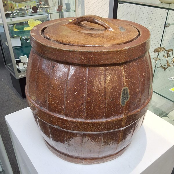 Lot 1103 - ADELAIDE POTTERY BREAD CROCK