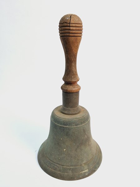 Lot 1257 - SCHOOL BELL