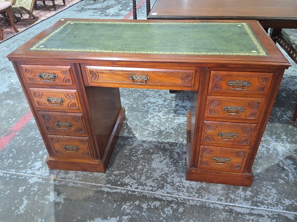 Lot 123 - TWIN PEDESTAL DESK