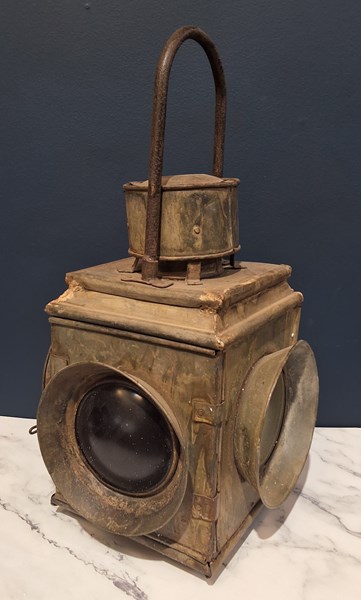 Lot 1358 - RAIL LAMP